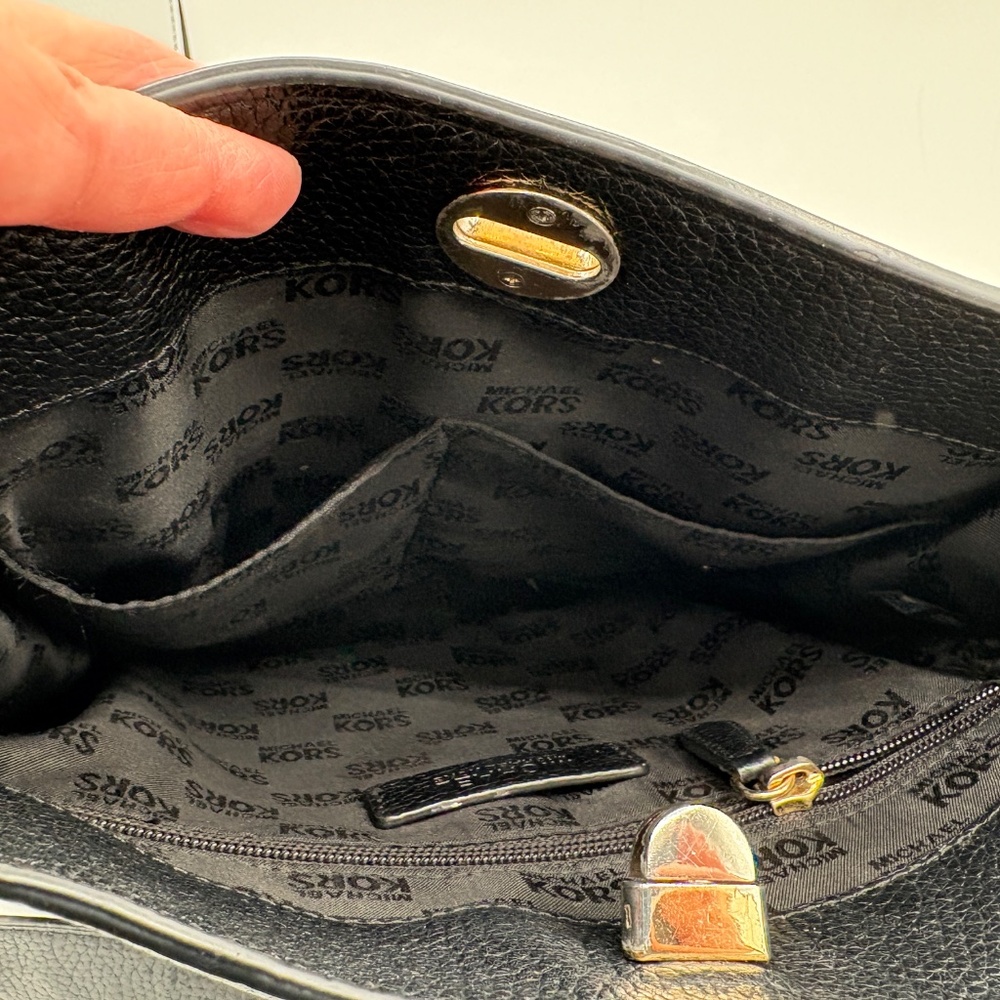 Michael Kors Sullivan Black Leather Gold Studded Crossbody Messenger Bag - Picture 13 of 15